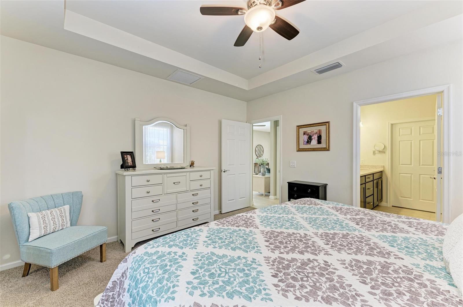 Image 24 of 47 For 6739 Haverhill Court