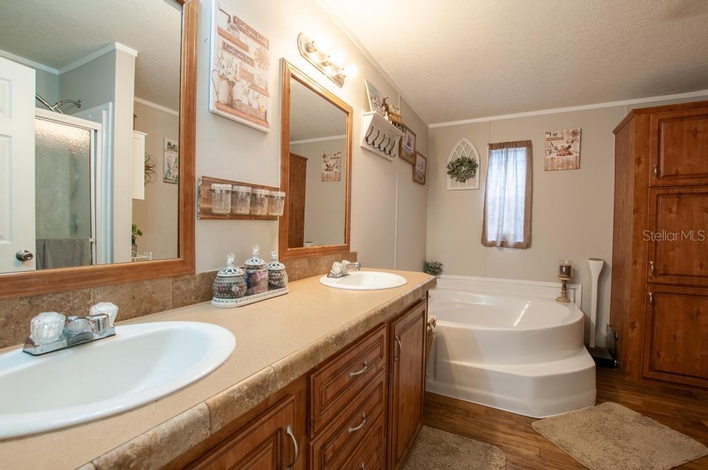 Image 12 of 25 For 1264 Forrest Avenue
