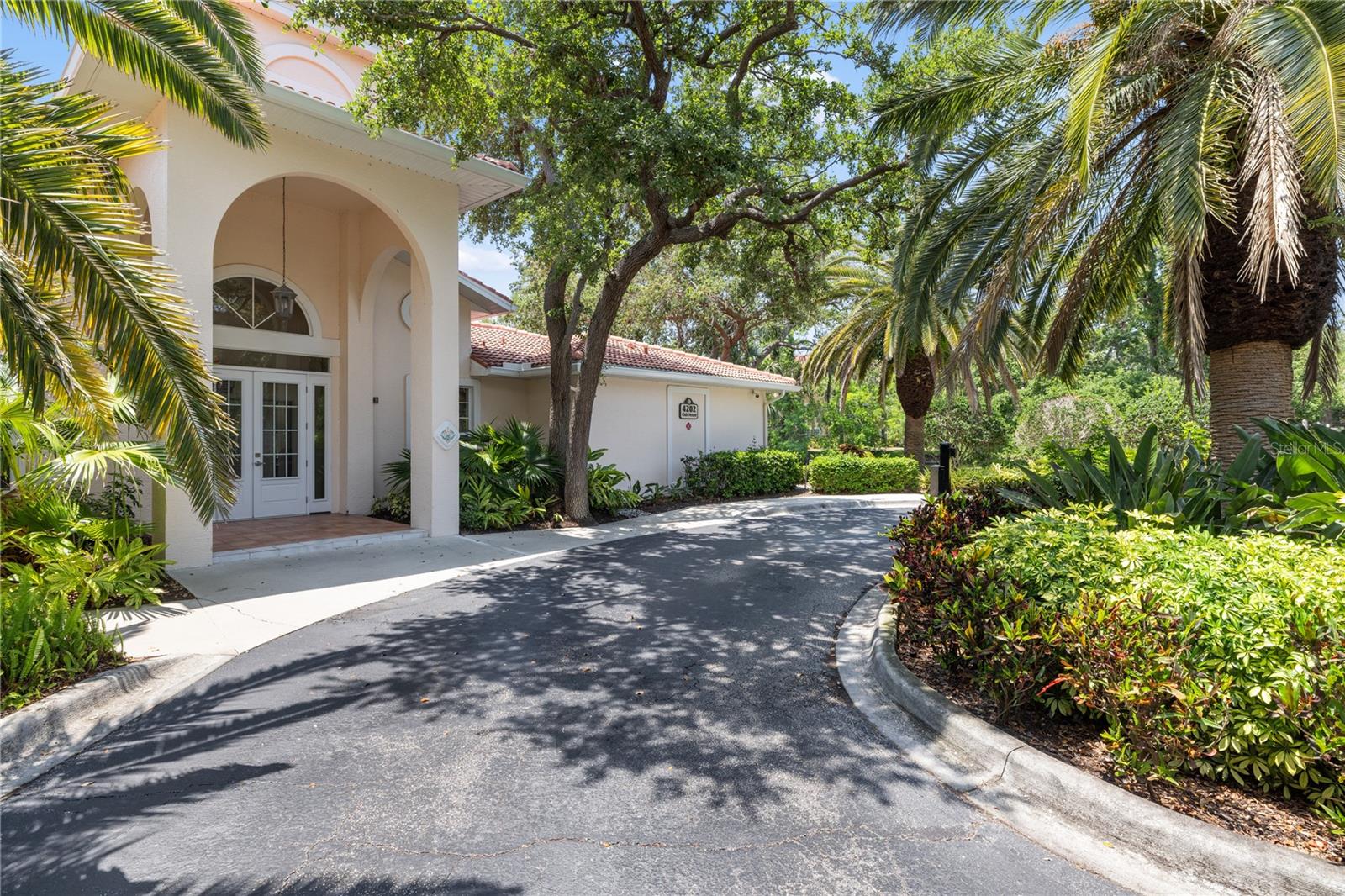 Image 33 of 46 For 4244 Central Sarasota Parkway 726