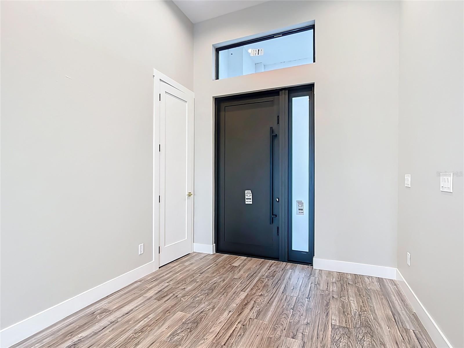 Image 4 of 56 For 7152 Bougainvillea Street