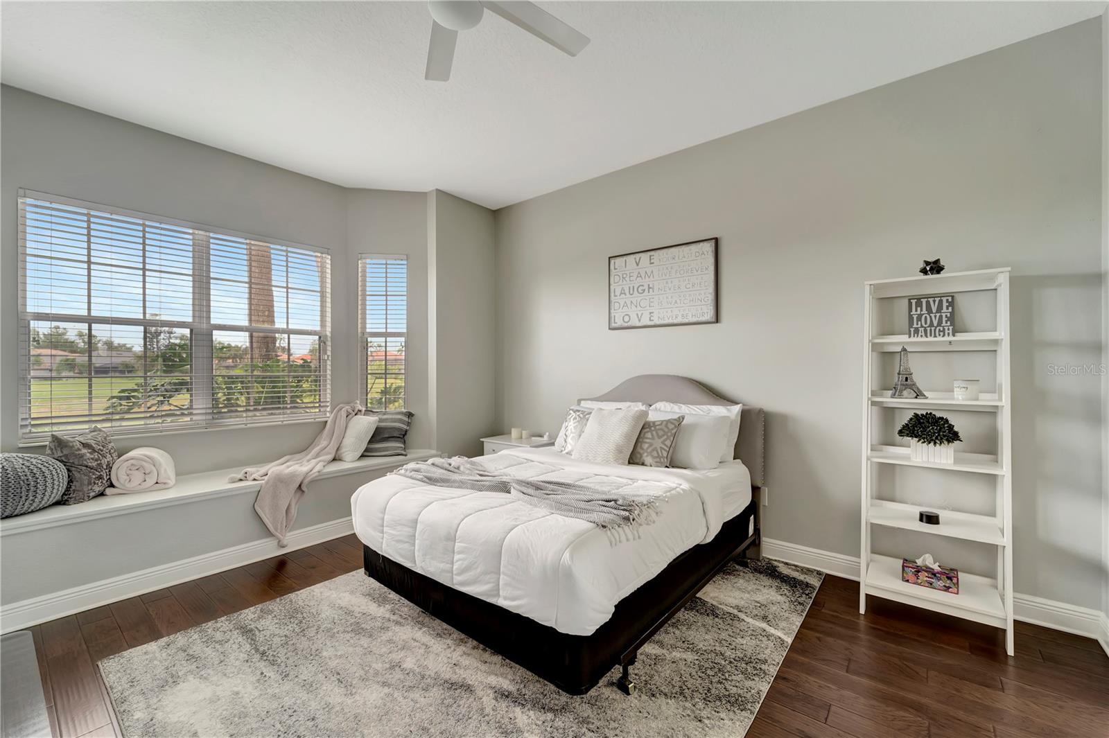 Image 17 of 49 For 8436 Miramar Way 8436