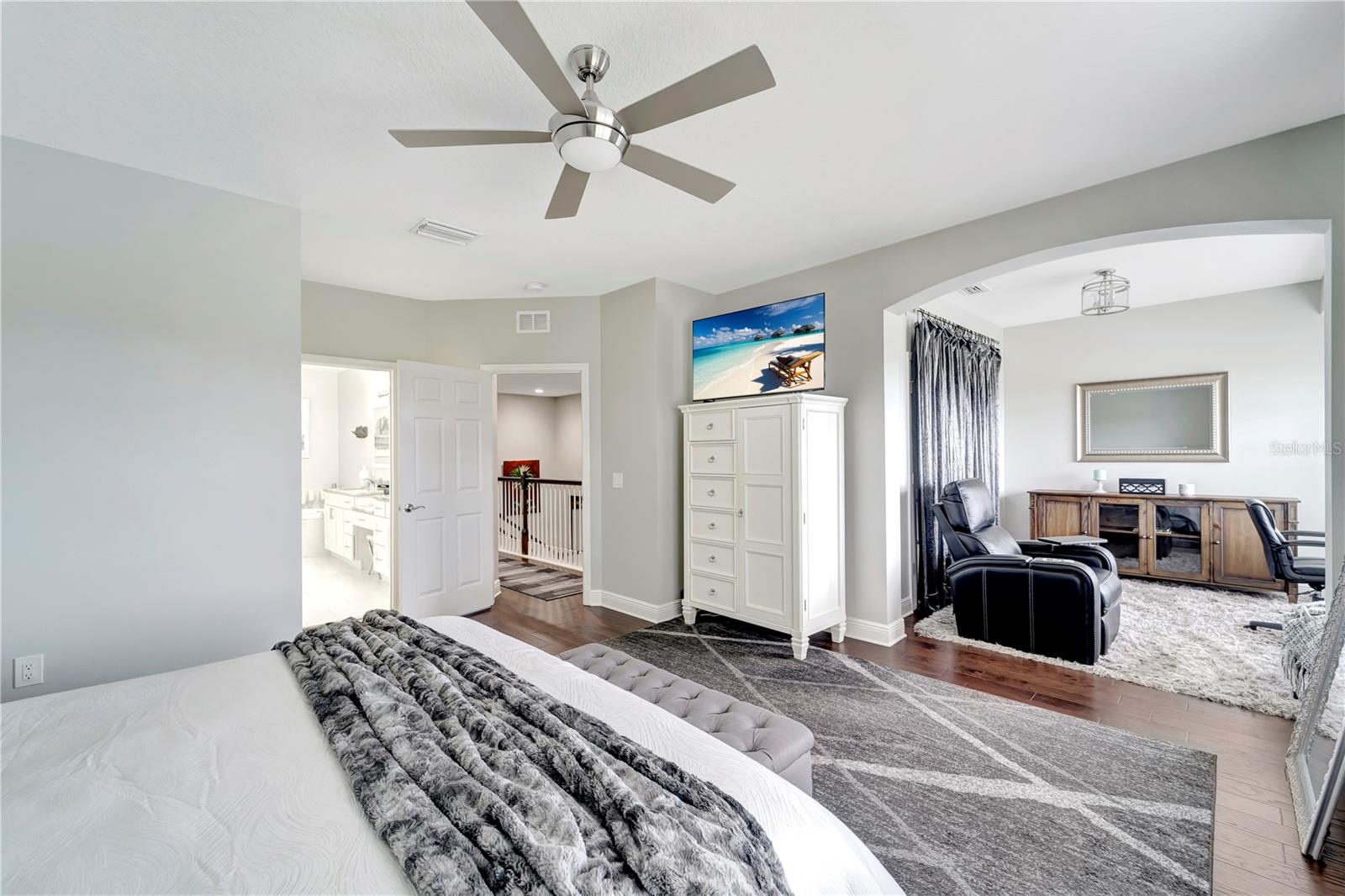 Image 28 of 49 For 8436 Miramar Way 8436