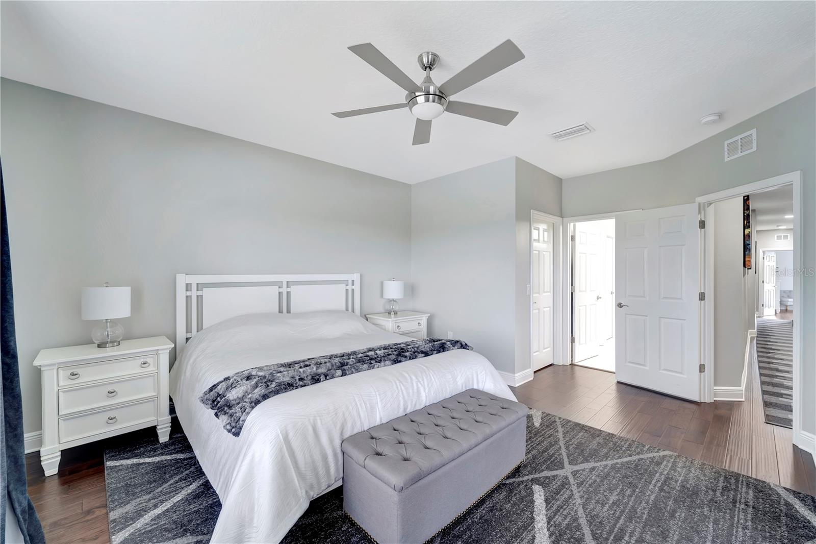 Image 32 of 49 For 8436 Miramar Way 8436