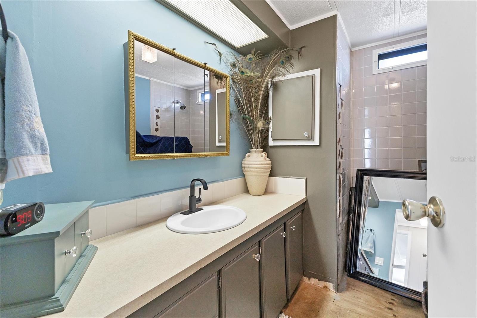 Image 24 of 55 For 4119 13th Street E