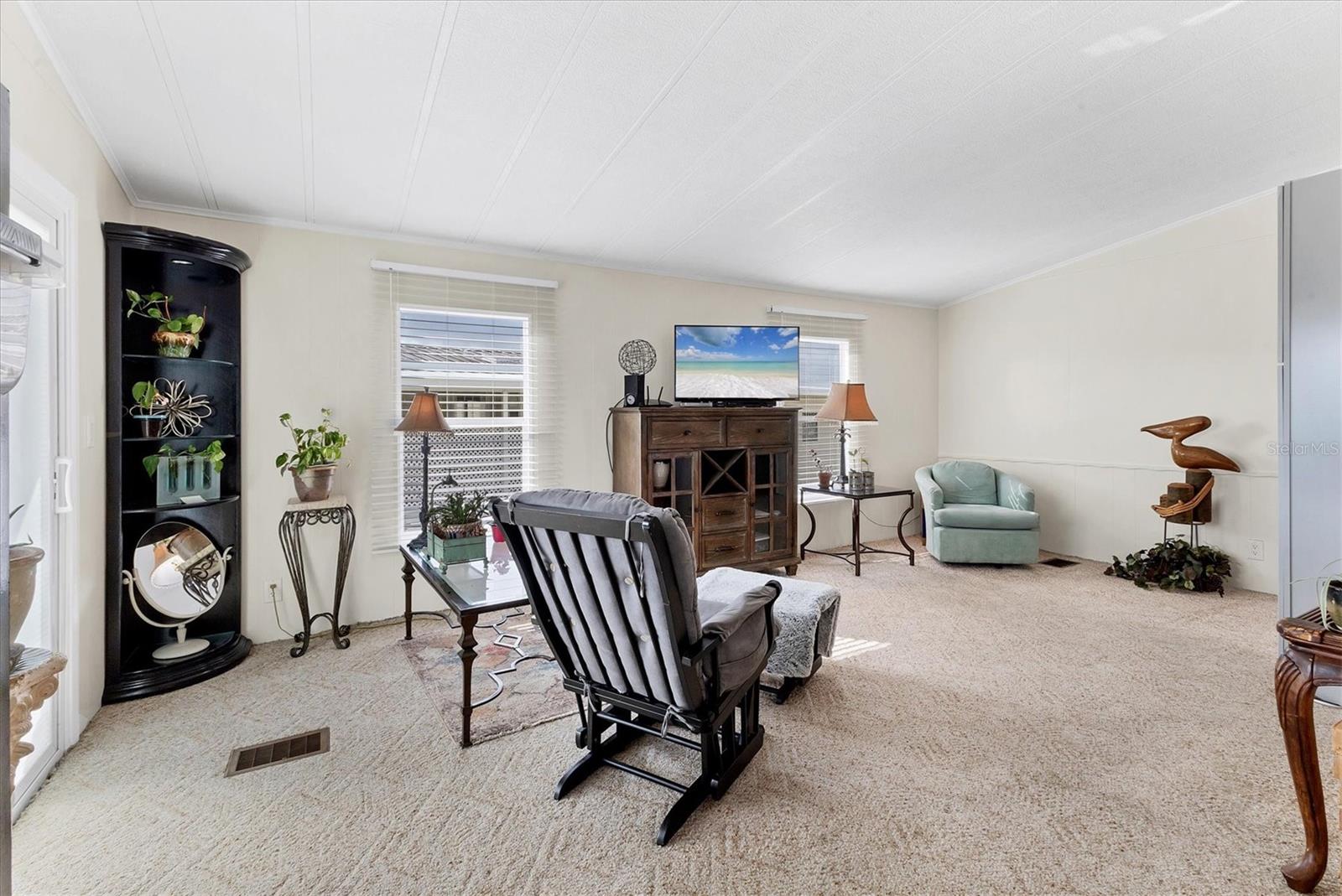 Image 6 of 55 For 4119 13th Street E