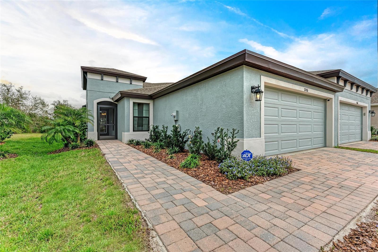 Image 2 of 27 For 12476 Oak Hill Way