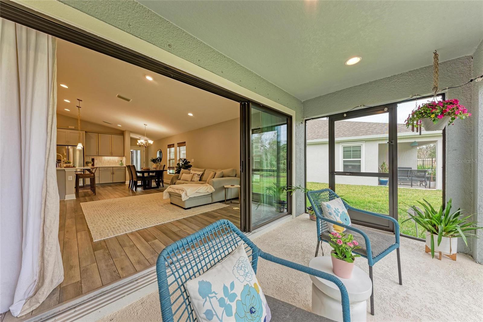 Image 20 of 27 For 12476 Oak Hill Way
