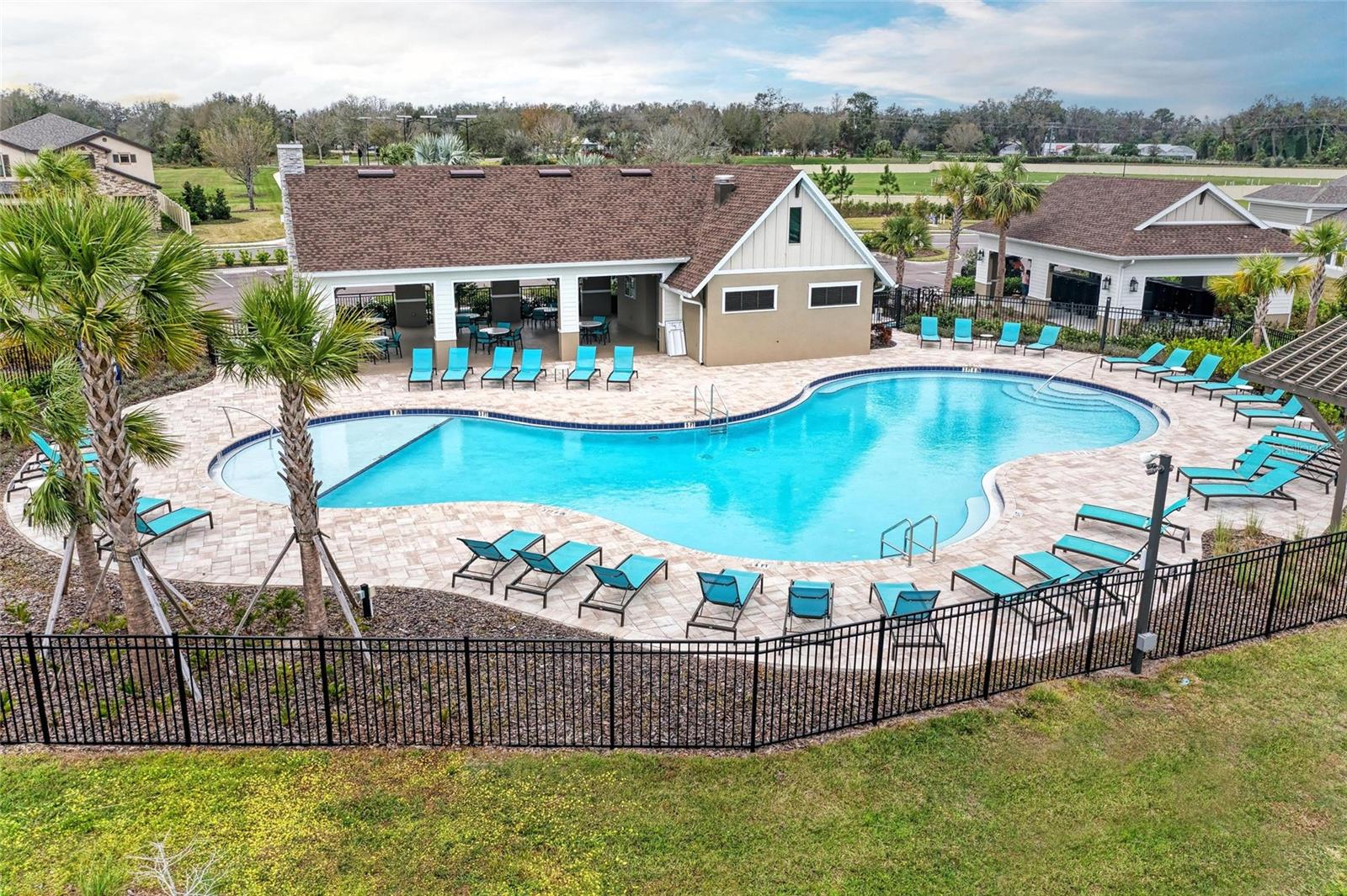 Image 24 of 27 For 12476 Oak Hill Way