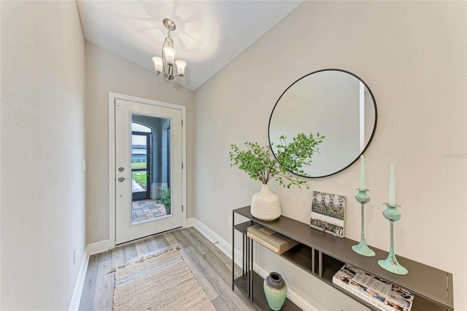 Image 4 of 27 For 12476 Oak Hill Way