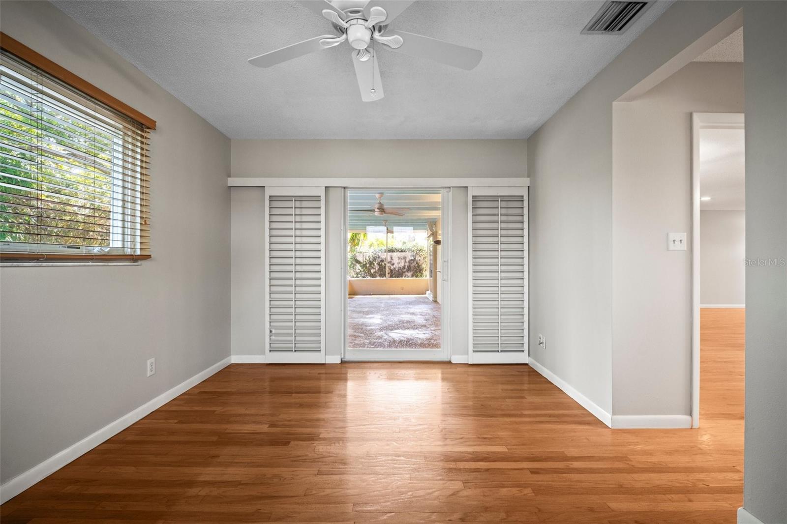 Image 11 of 29 For 6512 Bowline Drive