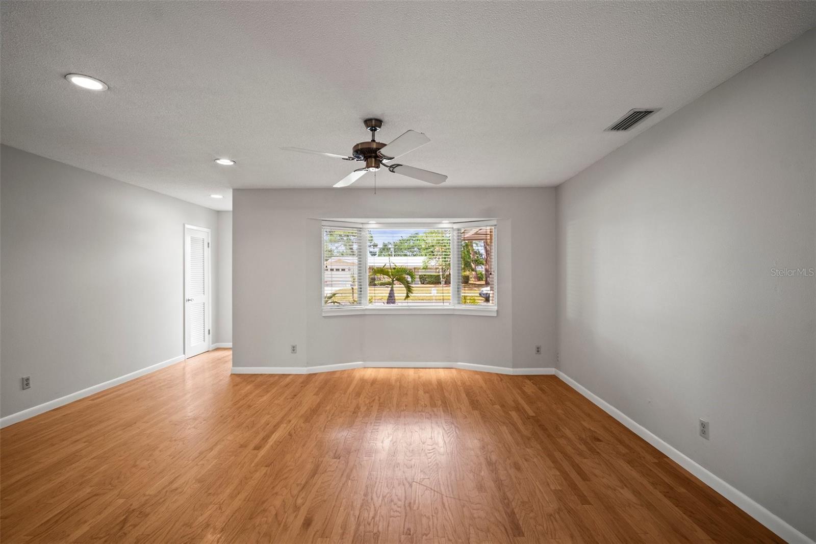 Image 3 of 29 For 6512 Bowline Drive