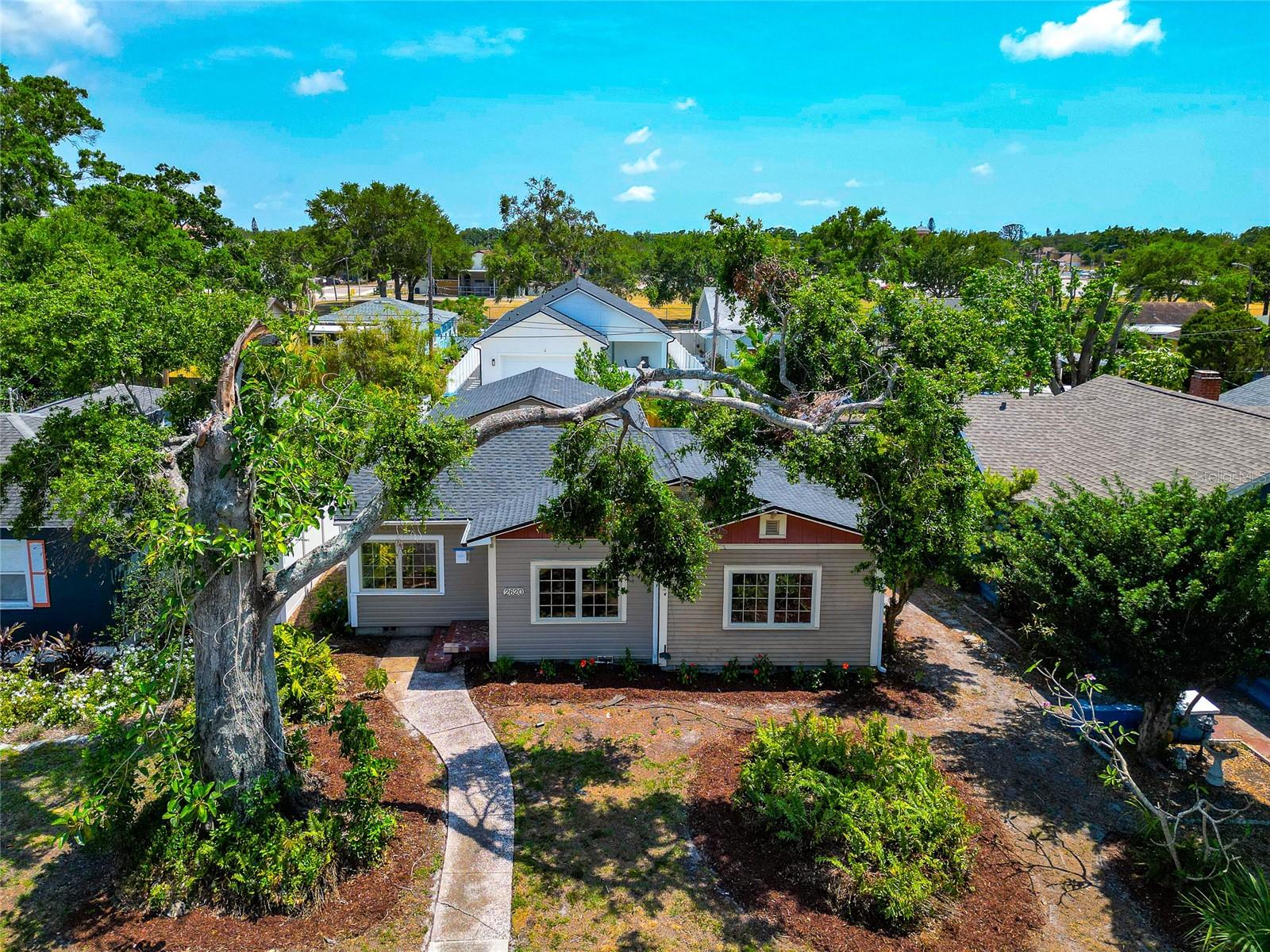 Details for 2620 8th Avenue N, ST PETERSBURG, FL 33713