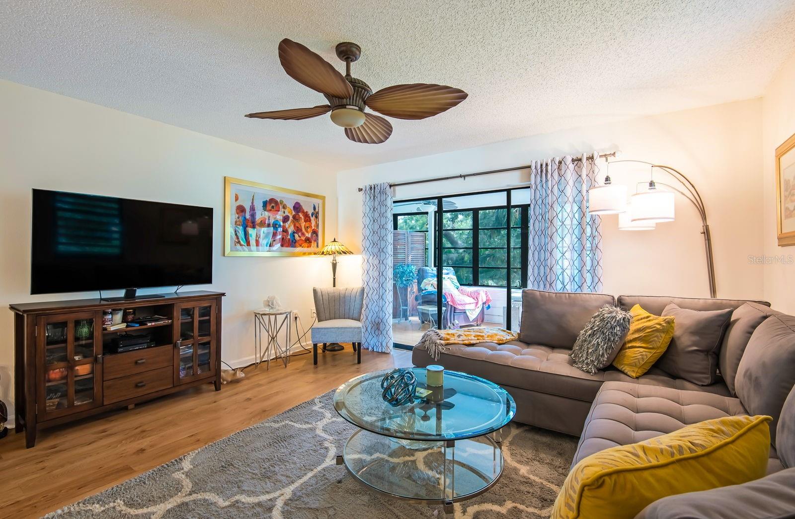 Image 18 of 39 For 523 Spring Lakes Boulevard