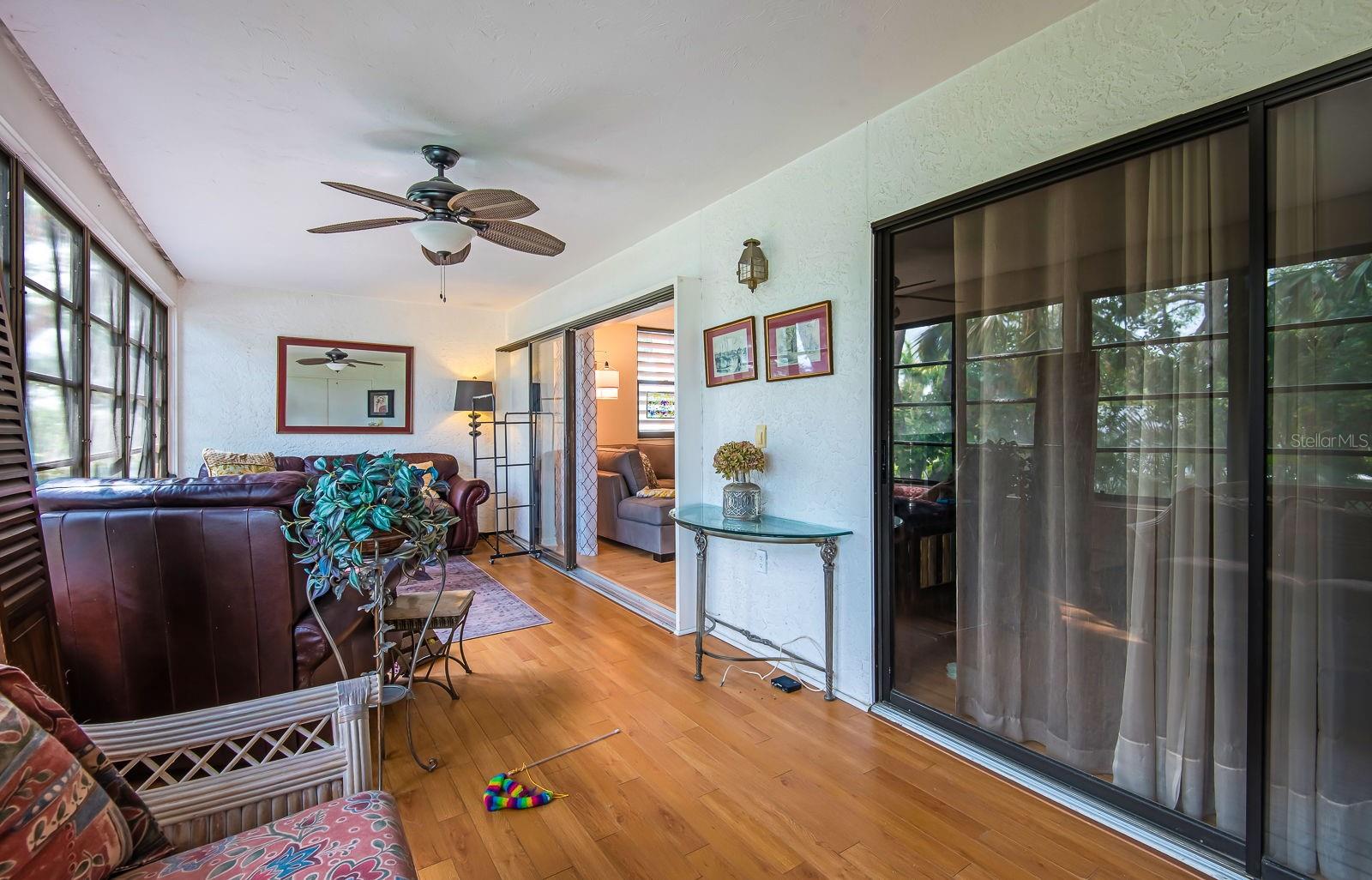 Image 24 of 39 For 523 Spring Lakes Boulevard