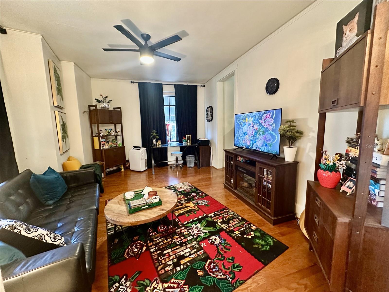 Image 8 of 11 For 210 17th Street W 15