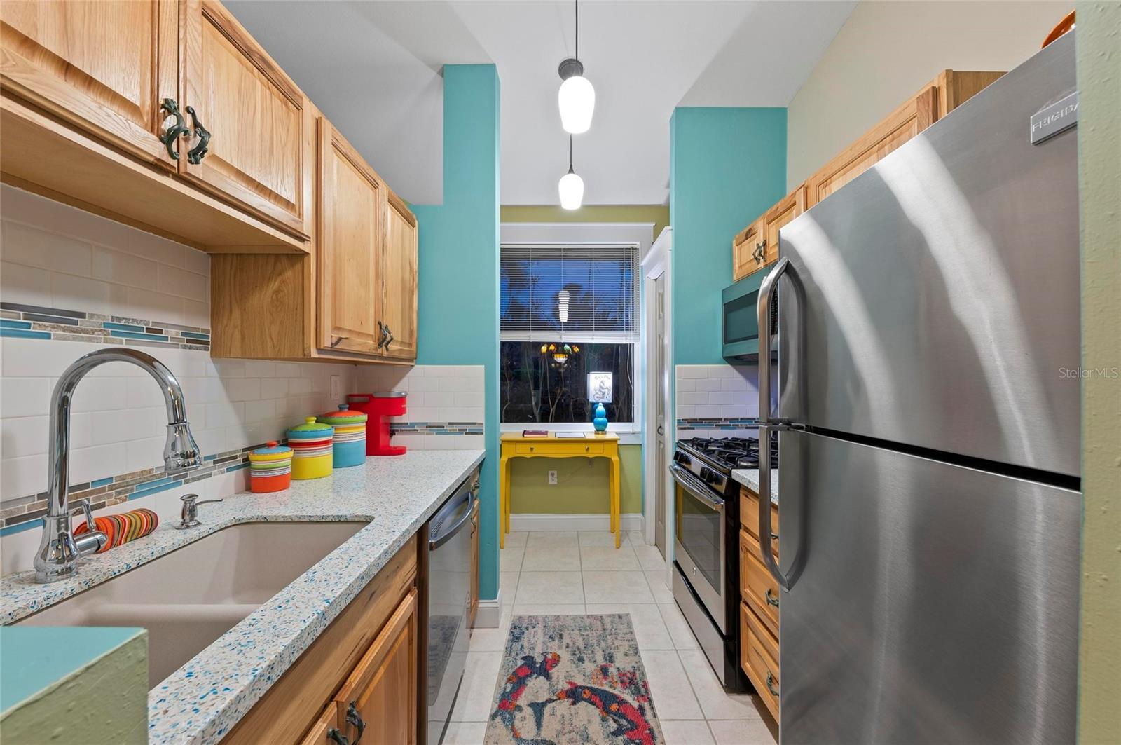 Image 36 of 90 For 941 Virginia Drive
