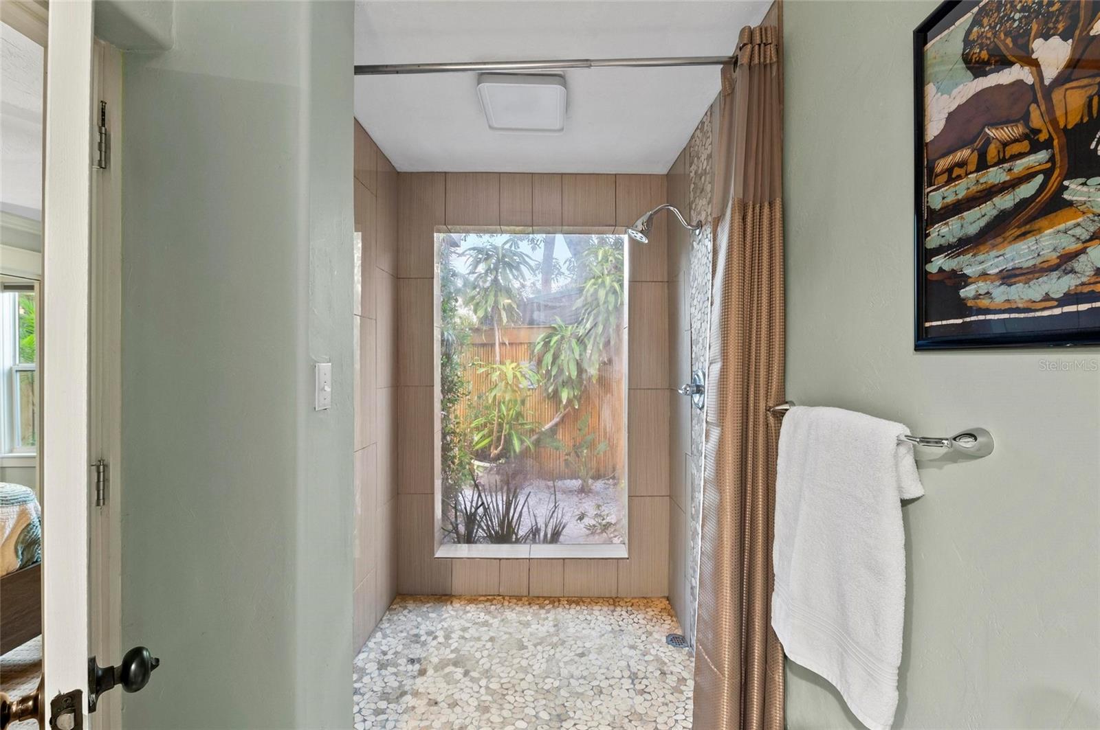 Image 70 of 90 For 941 Virginia Drive