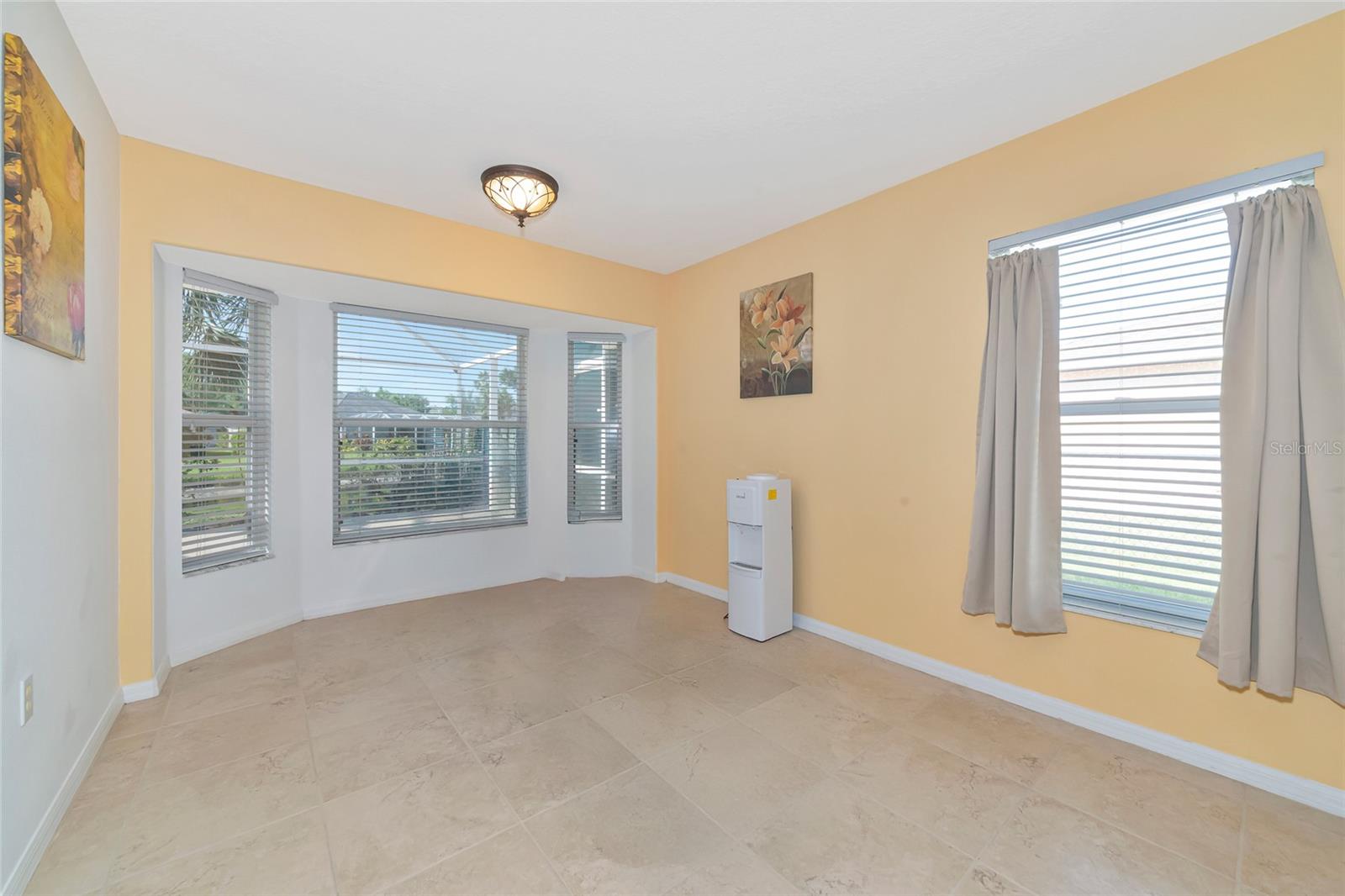 Image 12 of 47 For 3718 61st Drive E