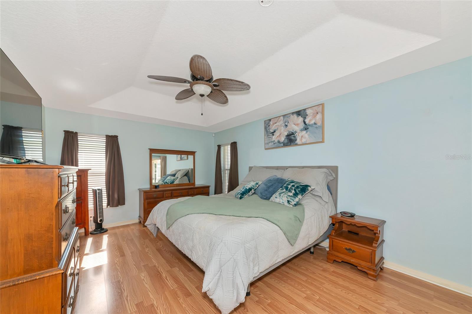 Image 15 of 47 For 3718 61st Drive E