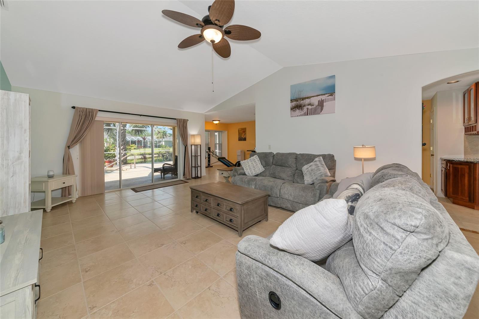 Image 3 of 47 For 3718 61st Drive E