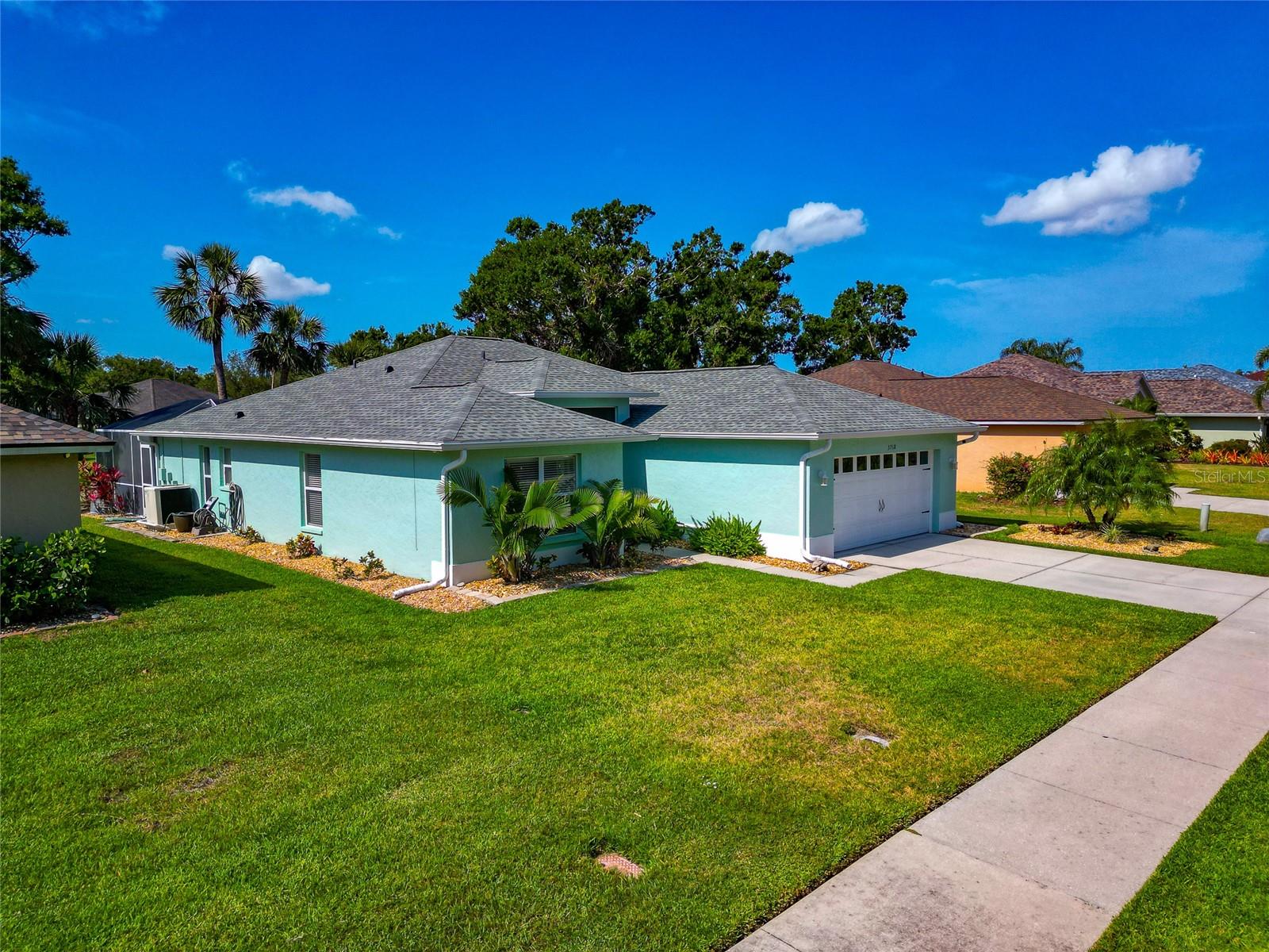 Image 37 of 47 For 3718 61st Drive E