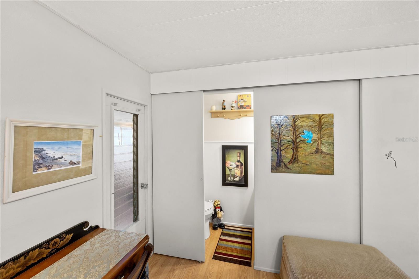 Image 16 of 45 For 720 Green Circle