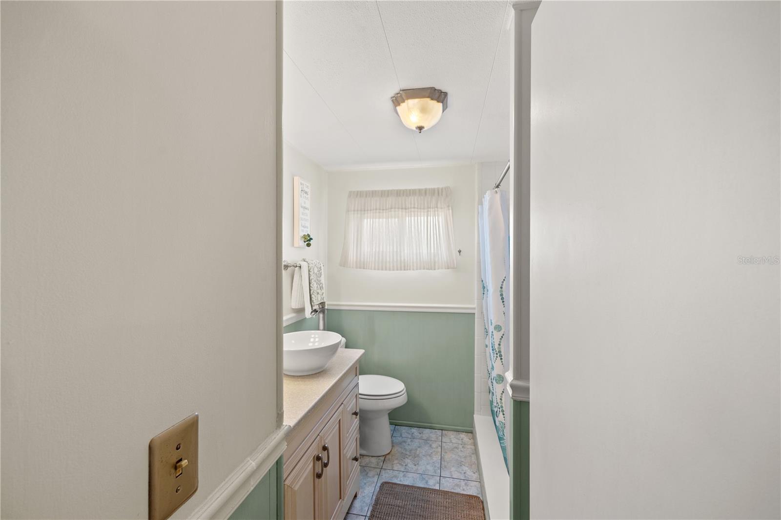 Image 18 of 45 For 720 Green Circle