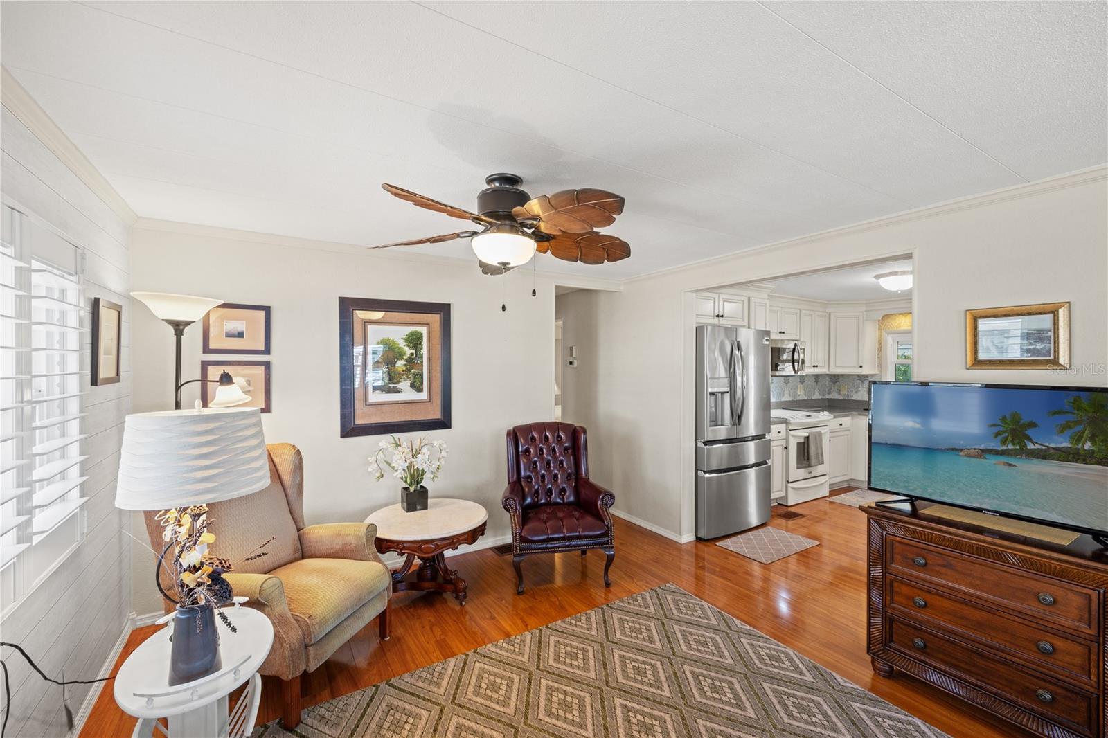 Image 9 of 45 For 720 Green Circle
