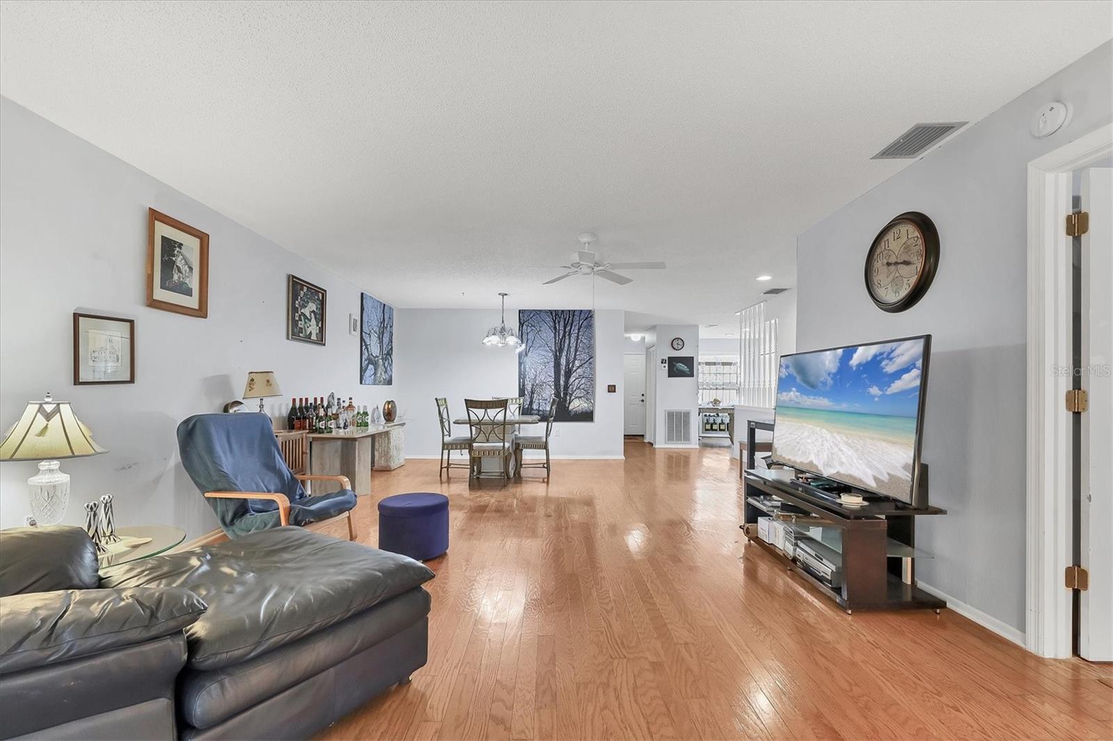Image 6 of 29 For 3336 Tallywood Court 7084
