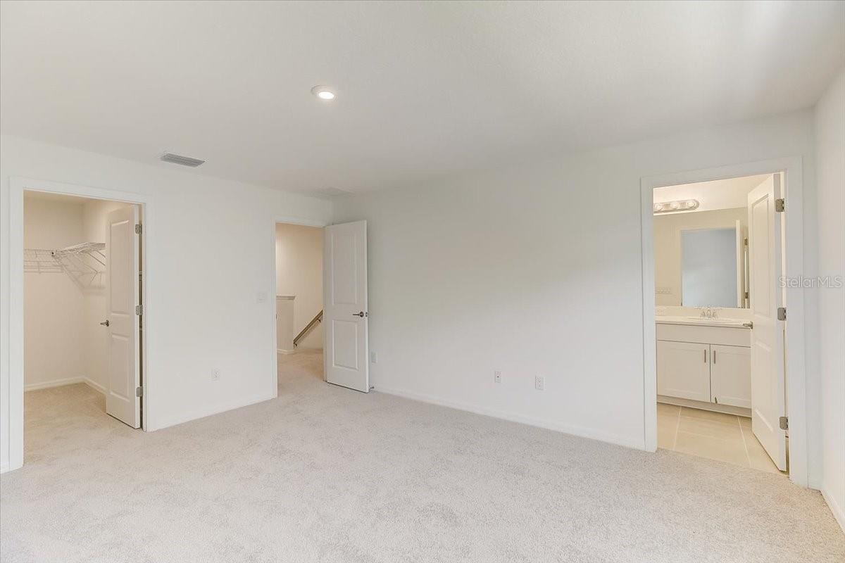 Image 18 of 39 For 8449 Lunar Skye Street