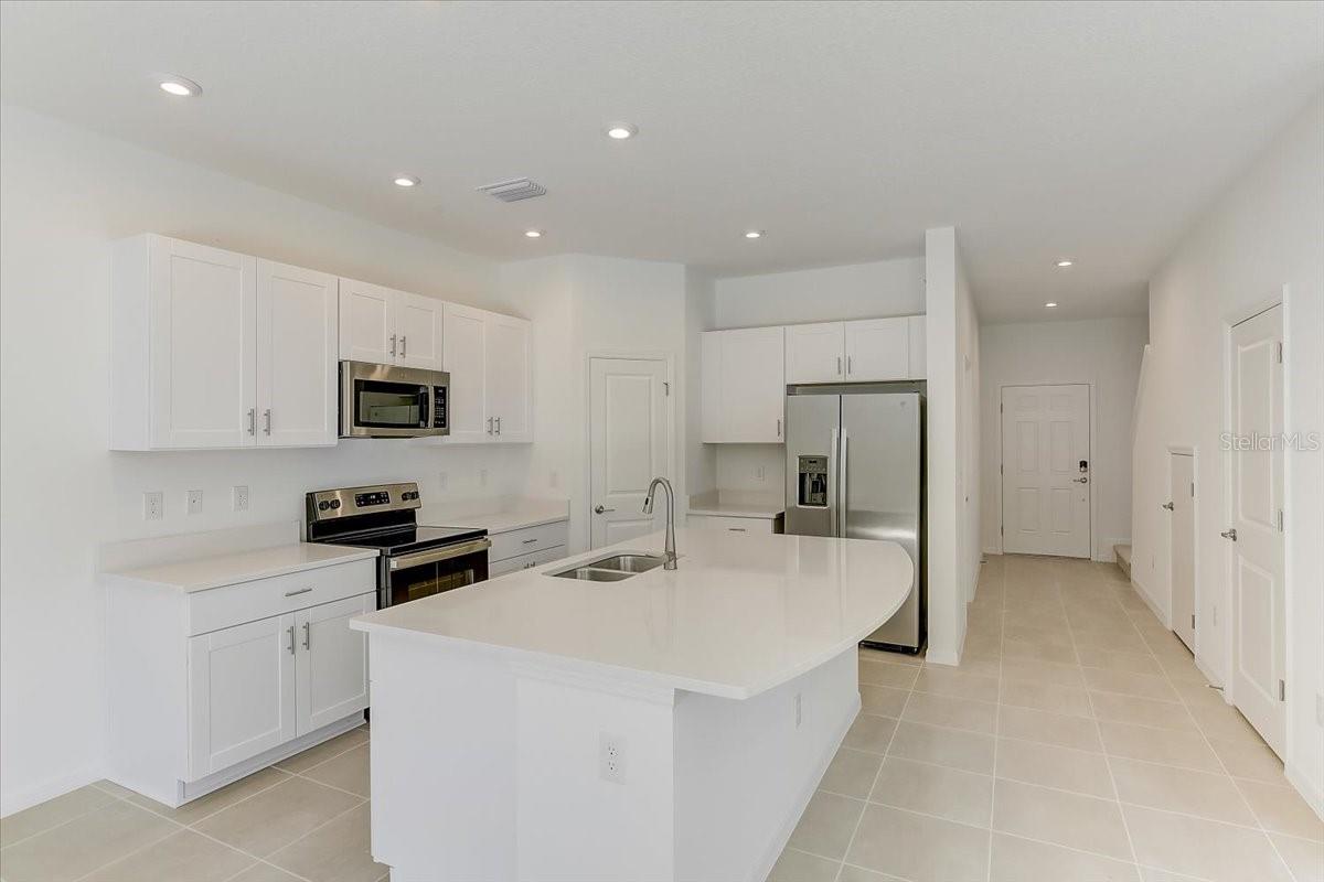 Image 7 of 39 For 8449 Lunar Skye Street