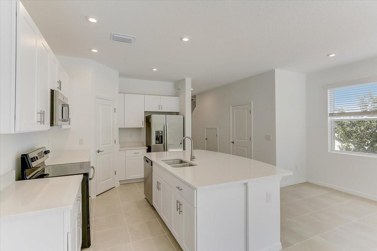 Image 8 of 39 For 8449 Lunar Skye Street