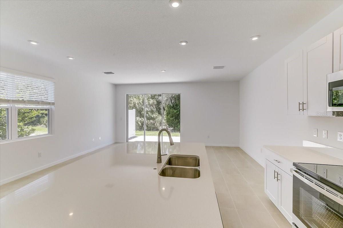 Image 9 of 39 For 8449 Lunar Skye Street