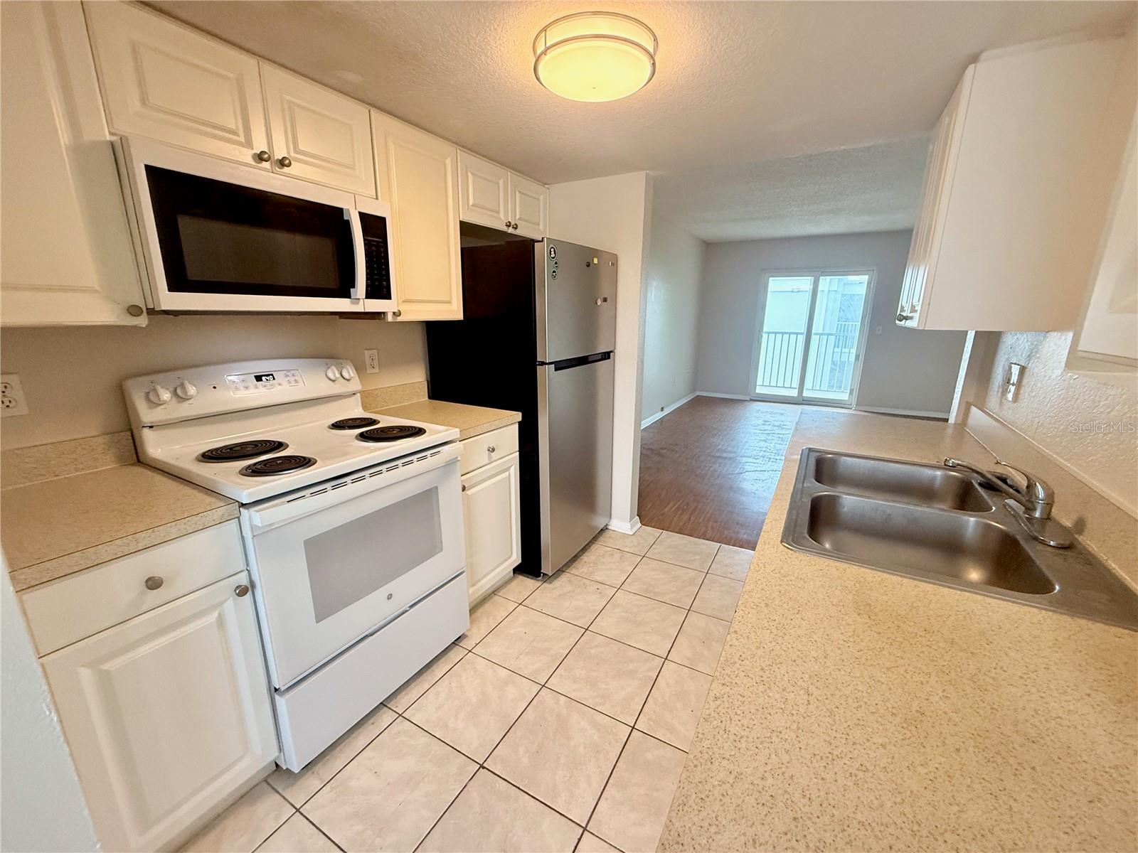Image 2 of 21 For 5310 26th Street W 1604