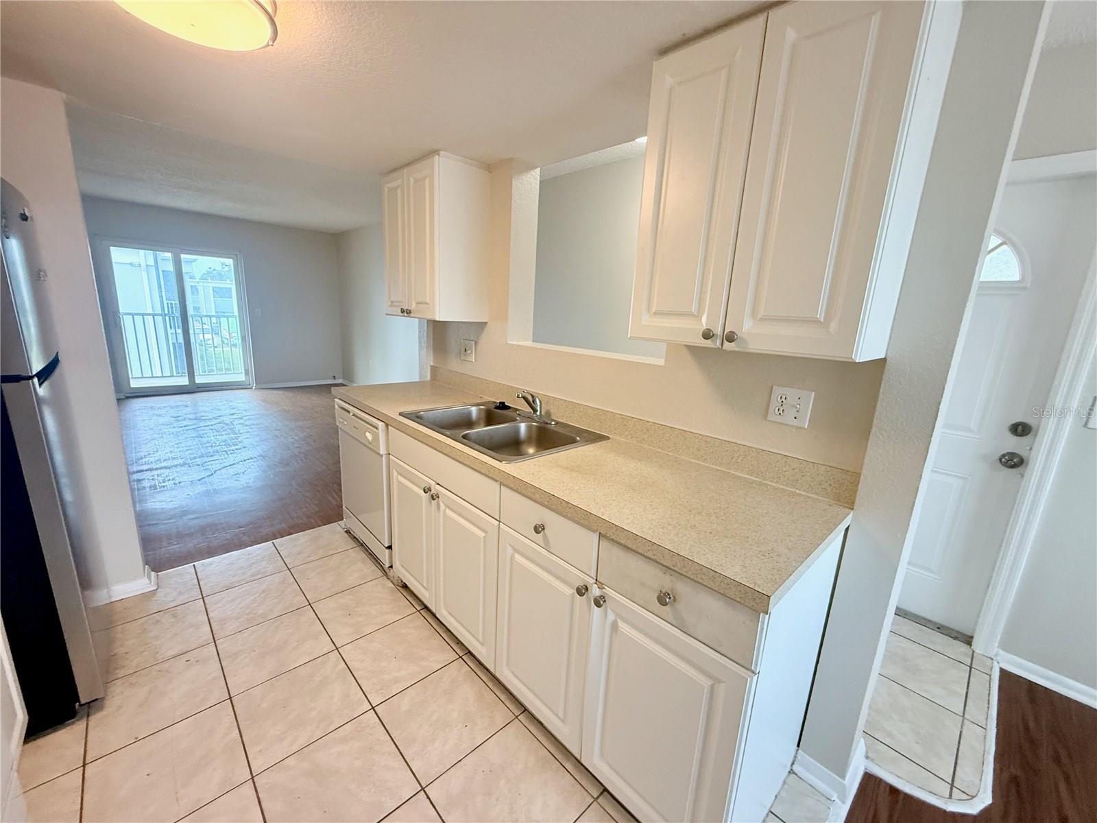 Image 4 of 21 For 5310 26th Street W 1604