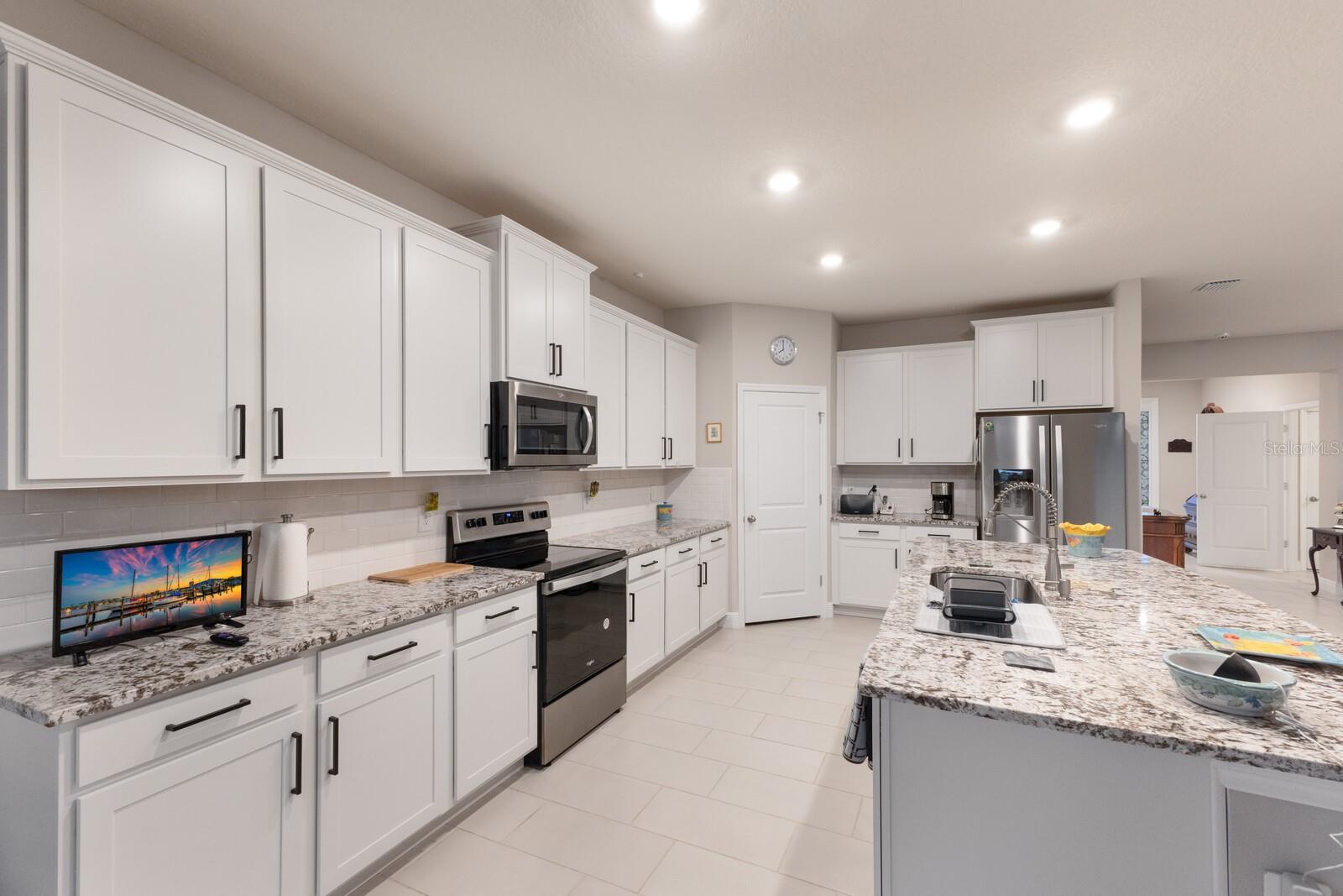 Image 3 of 54 For 16807 Barnwood Place