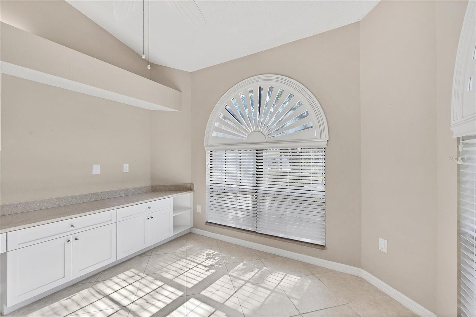 Image 13 of 57 For 4517 Las Brisas Lane