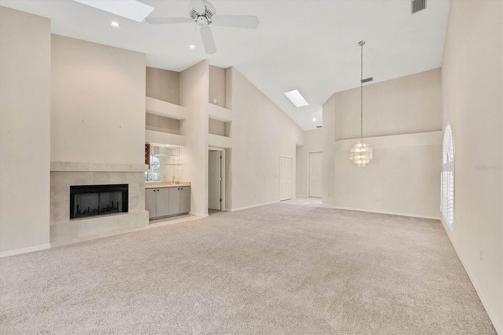 Image 15 of 57 For 4517 Las Brisas Lane