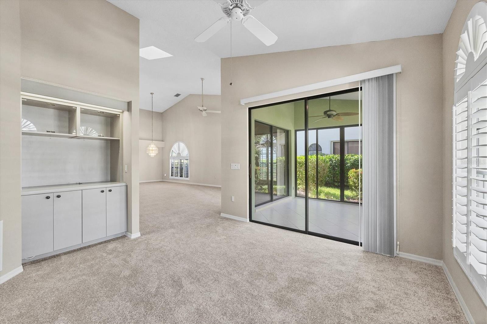 Image 19 of 57 For 4517 Las Brisas Lane