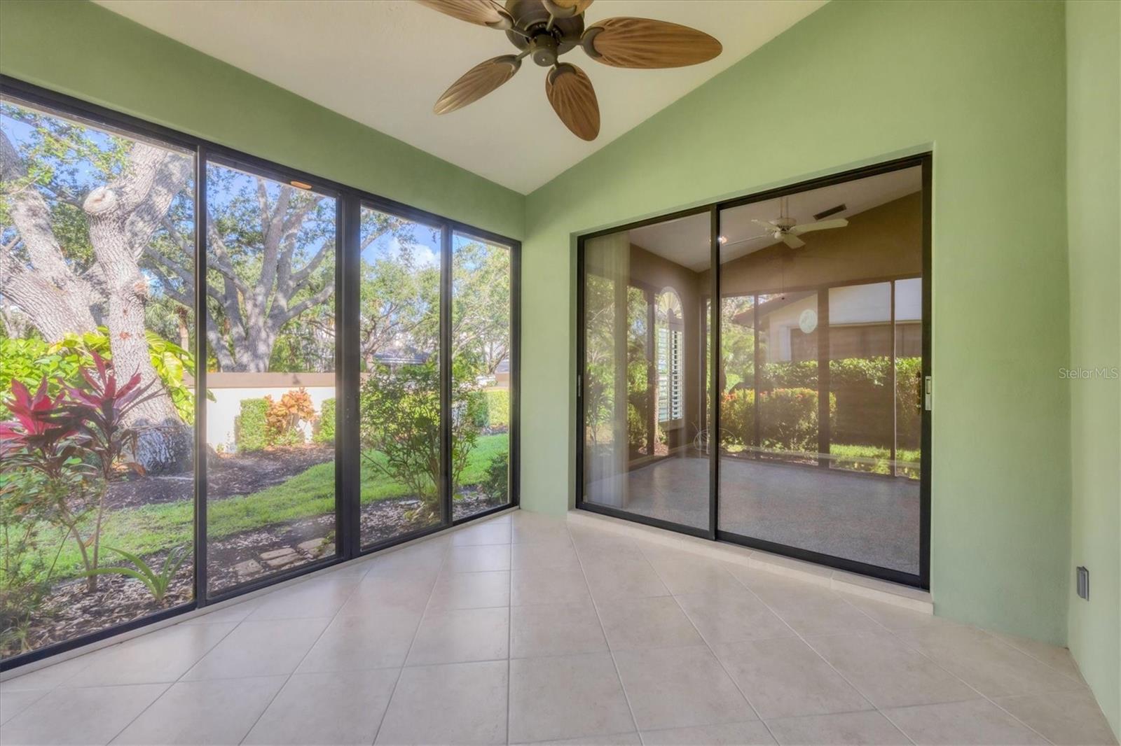 Image 25 of 57 For 4517 Las Brisas Lane