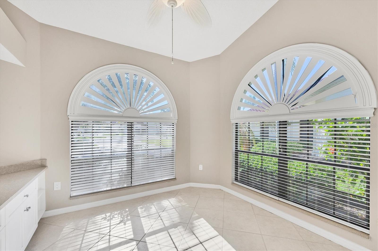 Image 7 of 57 For 4517 Las Brisas Lane