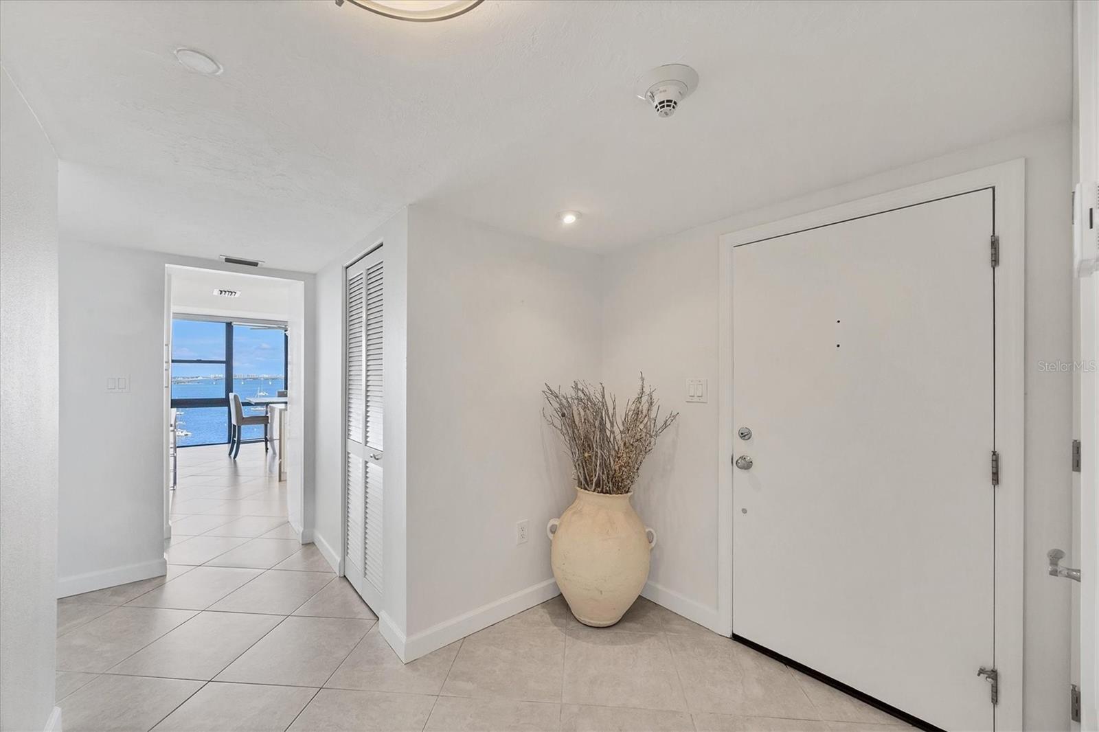 Image 4 of 37 For 770 Palm Avenue  903