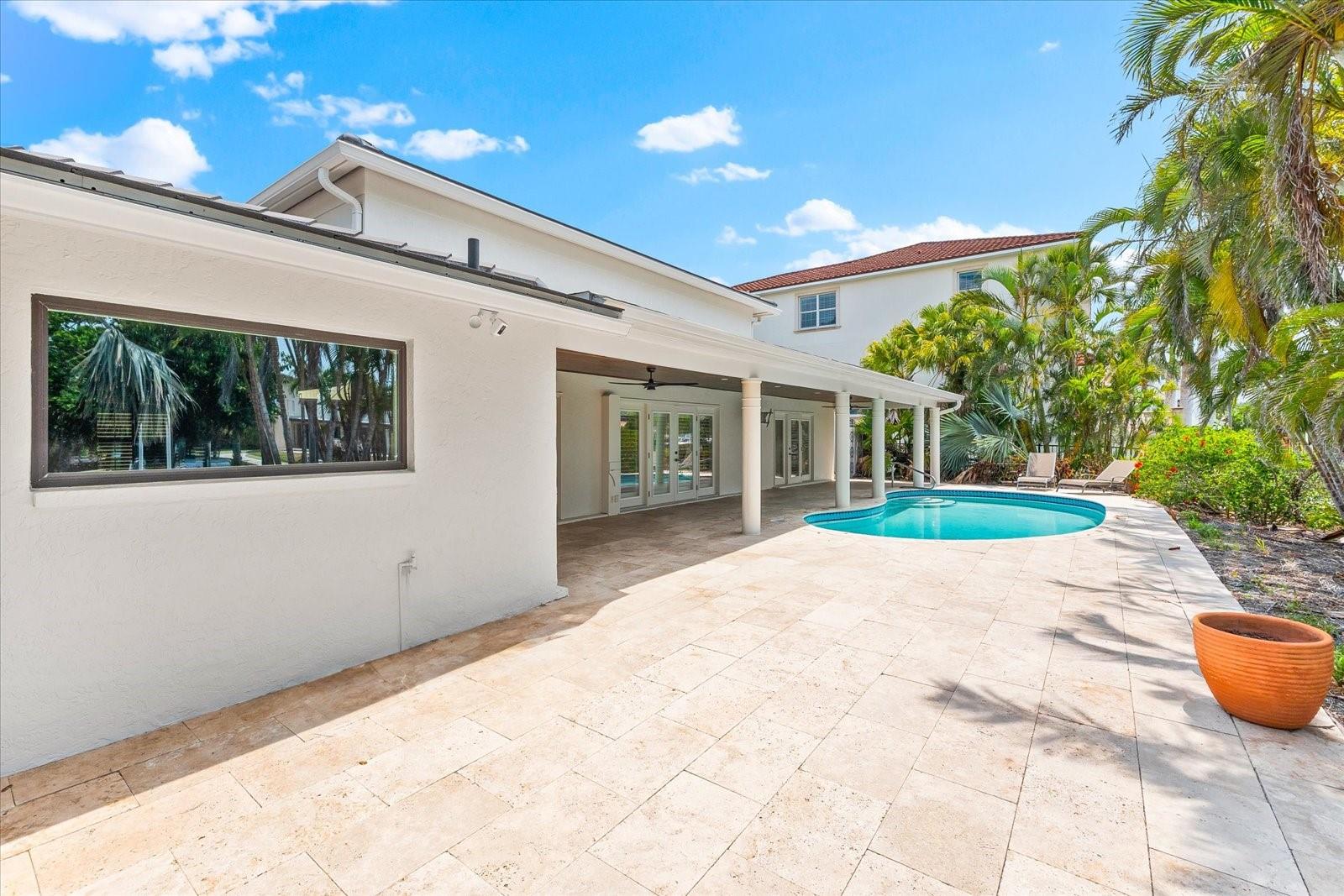 Image 29 of 55 For 868 Siesta Key Circle