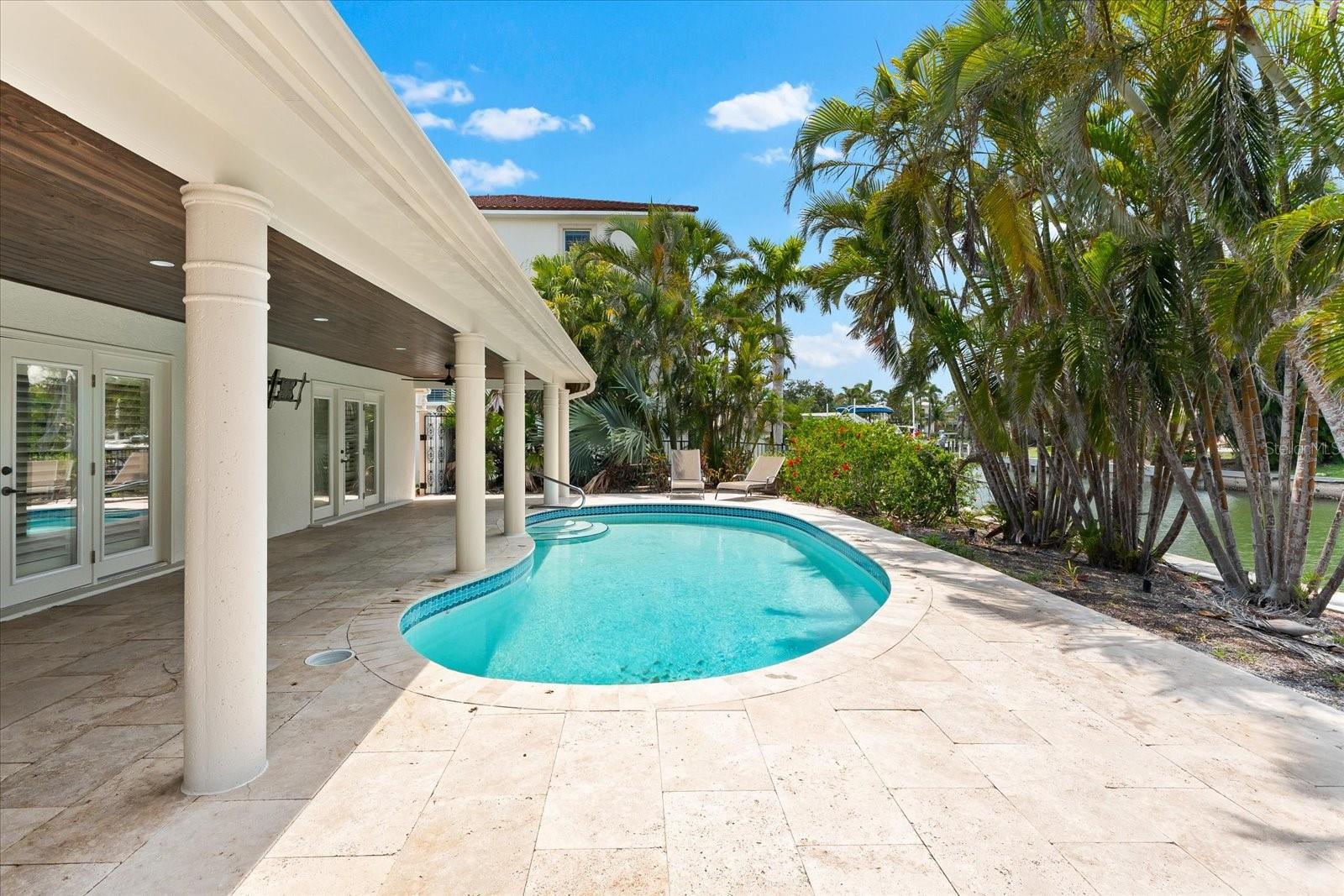 Image 37 of 55 For 868 Siesta Key Circle