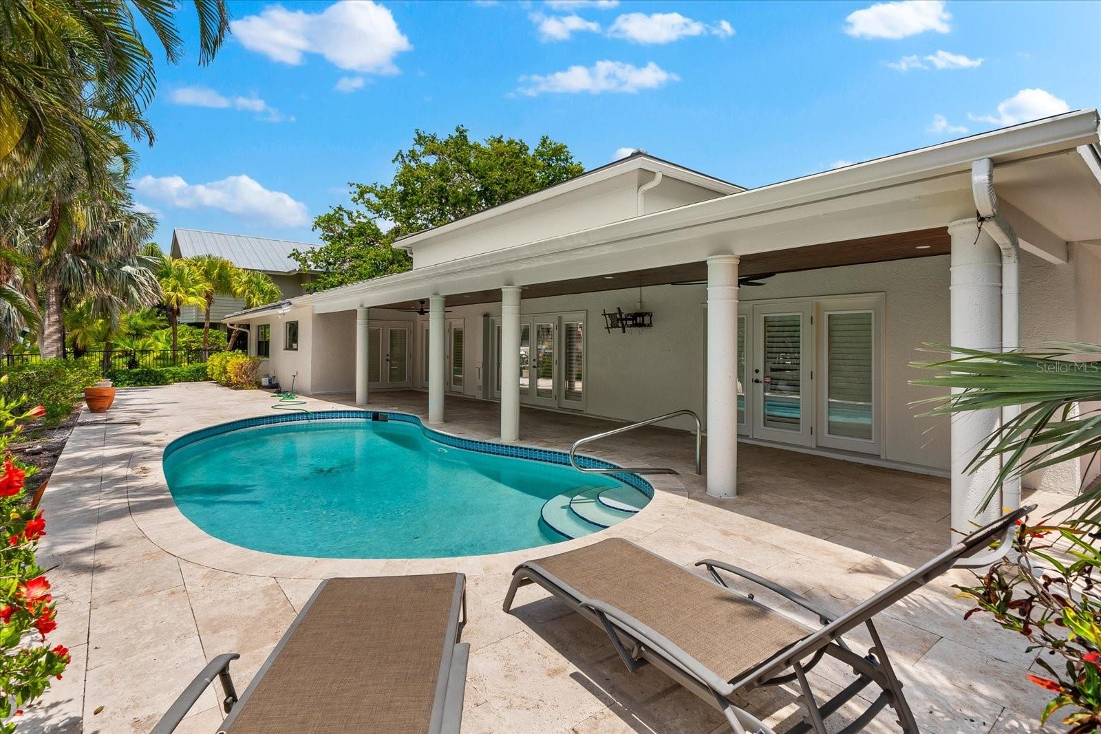Image 40 of 55 For 868 Siesta Key Circle