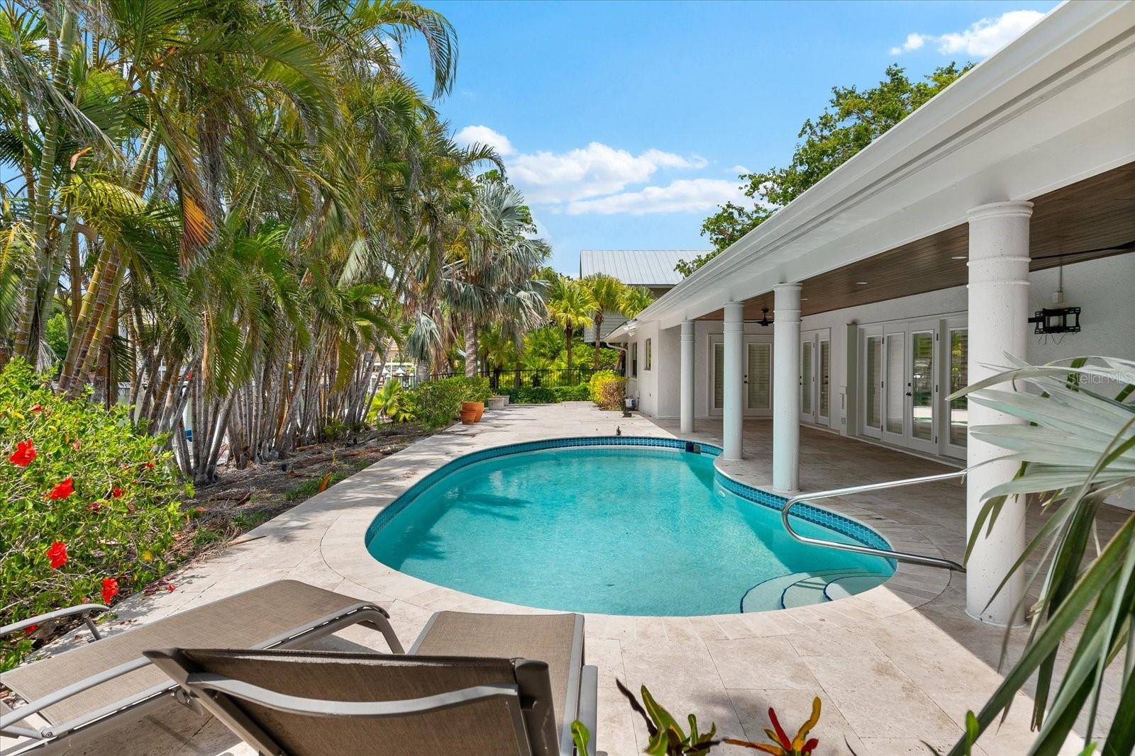 Image 41 of 55 For 868 Siesta Key Circle