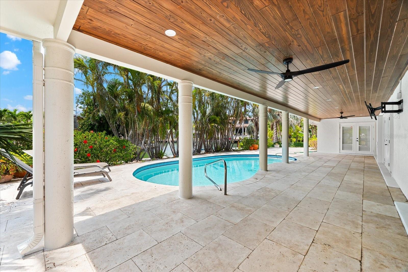 Image 42 of 55 For 868 Siesta Key Circle