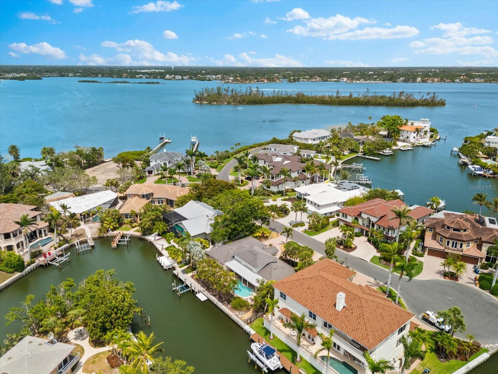 Image 5 of 55 For 868 Siesta Key Circle