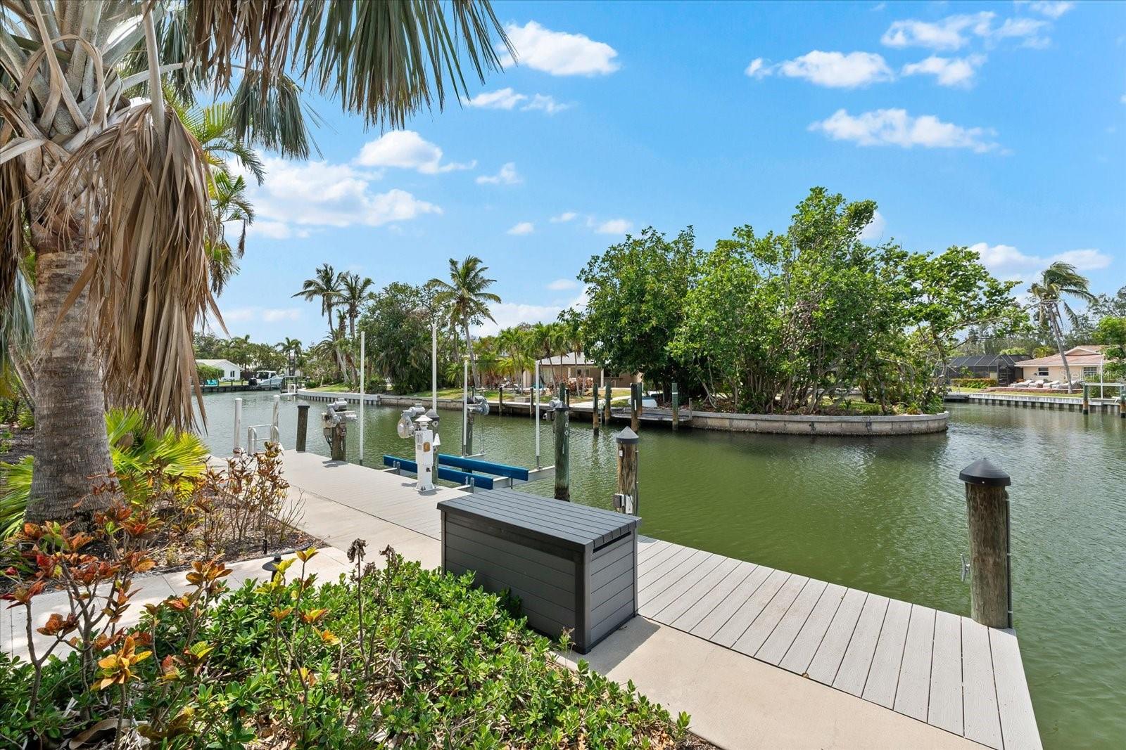 Image 6 of 55 For 868 Siesta Key Circle