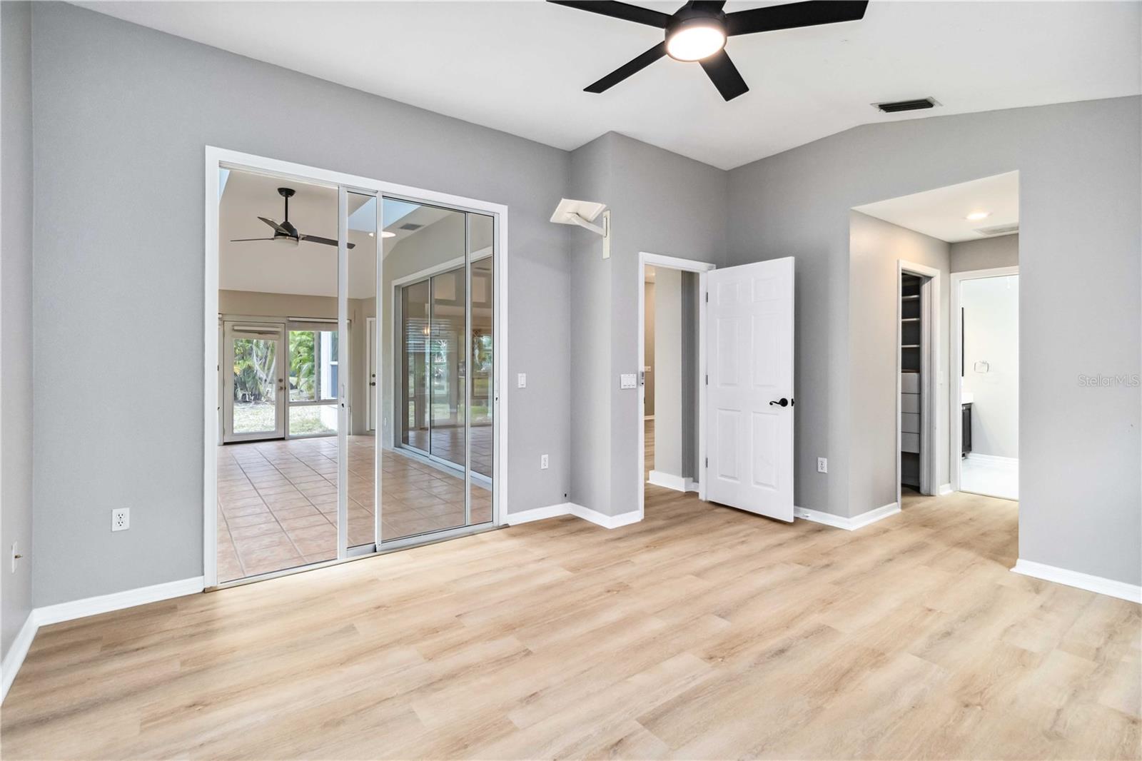 Image 26 of 55 For 7 Arbor Oaks Drive